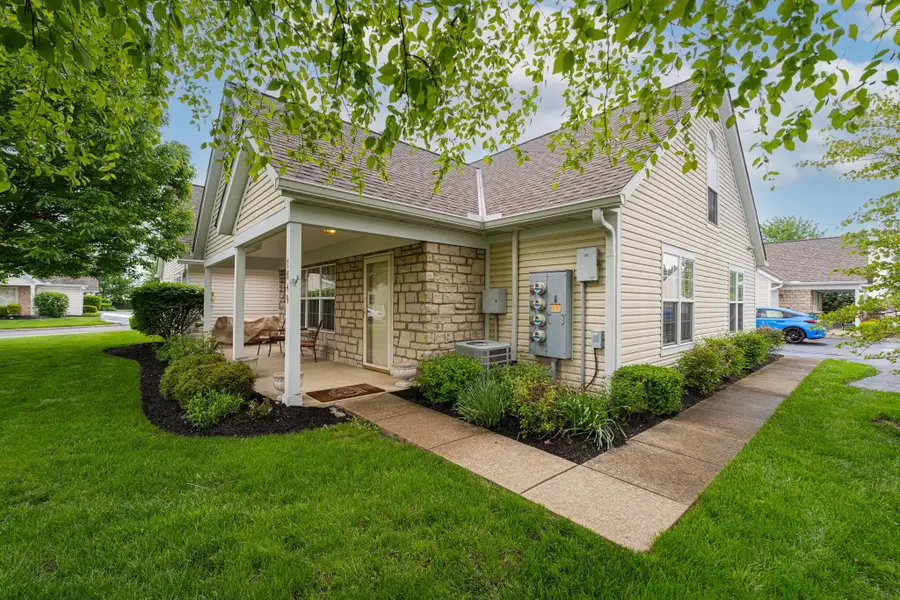7849 Meadowlark Lane N, Reynoldsburg, OH 43068 - #3