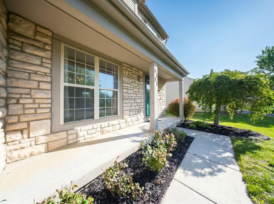 6381 Ewen Circle, Grove City, OH 43123 - #3