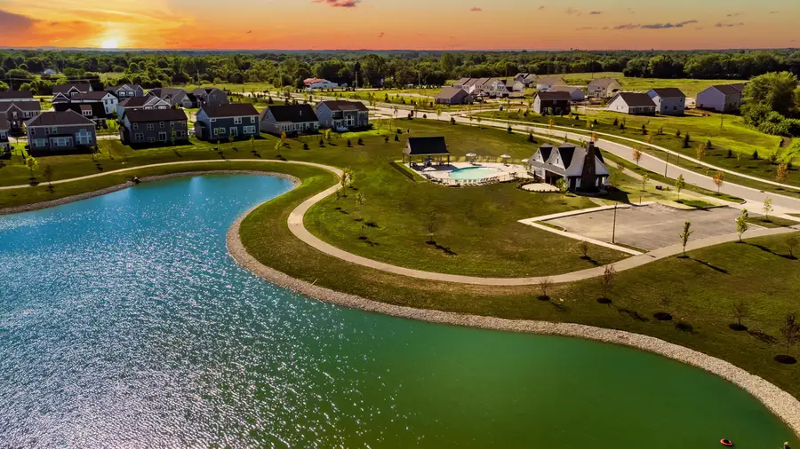 1382 Hawthorne Parkway, Grove City, OH 43123 - #3