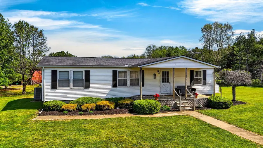 21240 River Road, Circleville, OH 43113 - #3