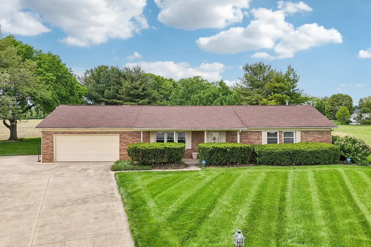 676 Fairlawn Drive, Circleville, OH 43113 - #1