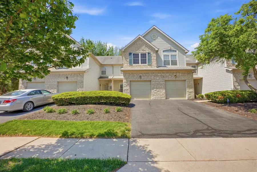 2575 Rustling Oak Boulevard, Hilliard, OH 43026 - #2