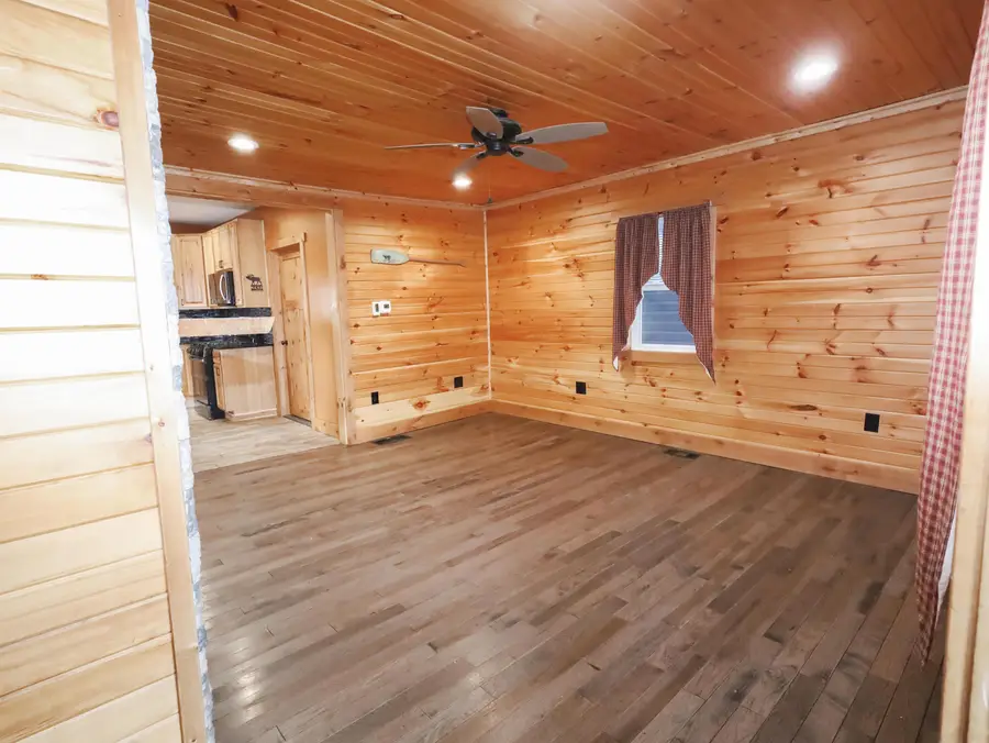 606 Adams Street, Conesville, OH 43811 - #2