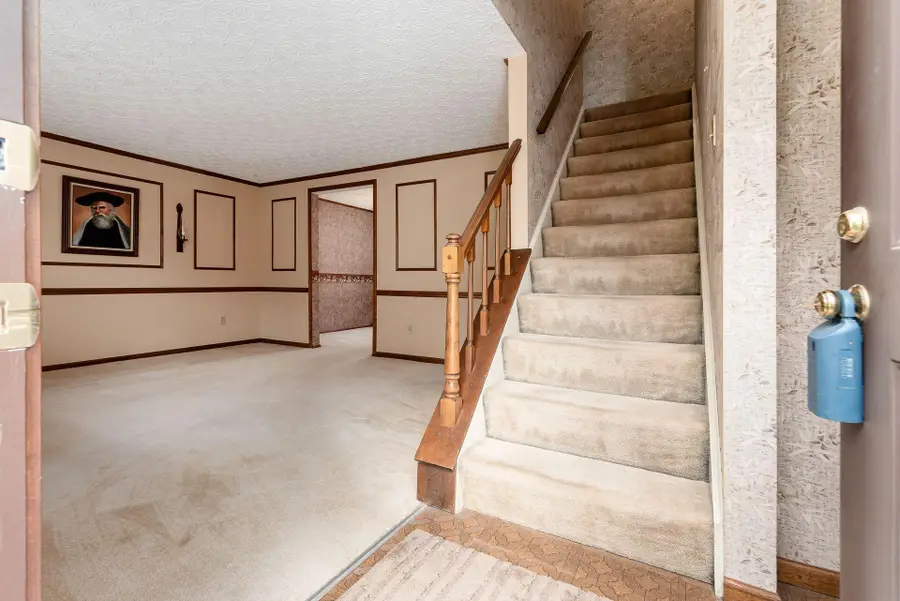 2145 Ladue Drive, Powell, OH 43065 - #3