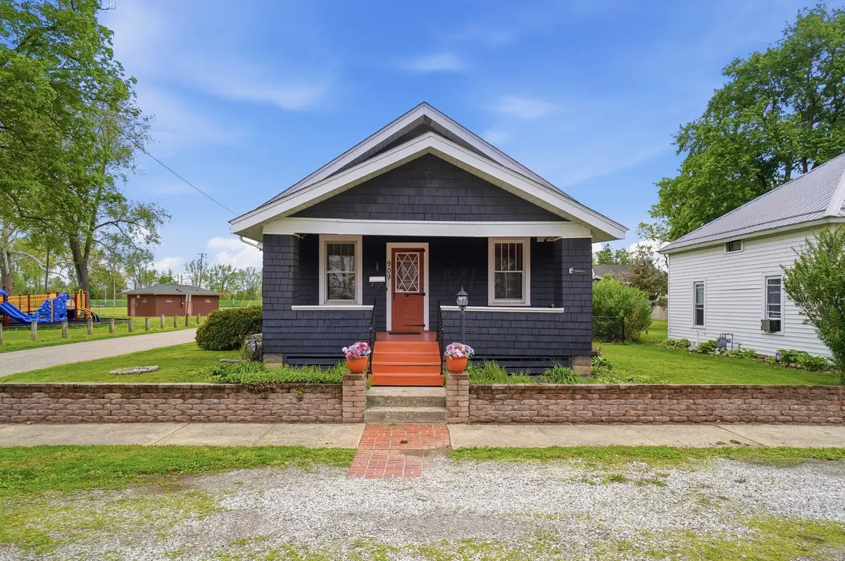 909 W Sugar Street, Mount Vernon, OH 43050 - #1