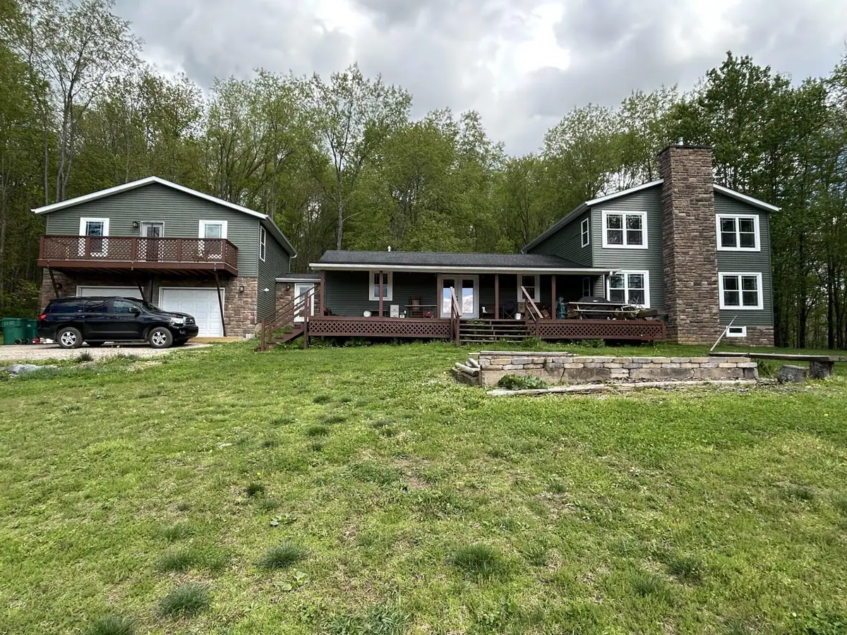 13950 W Carlisle Road, Frazeysburg, OH 43822 - #1