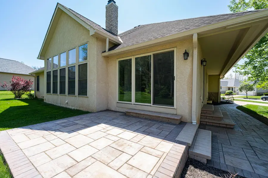 405 Connors Grove, Columbus, OH 43213 - #3