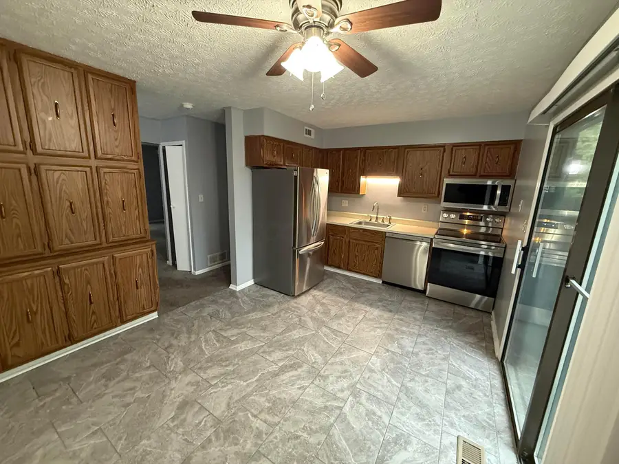 5746 Great Hall Court, Columbus, OH 43231 - #2