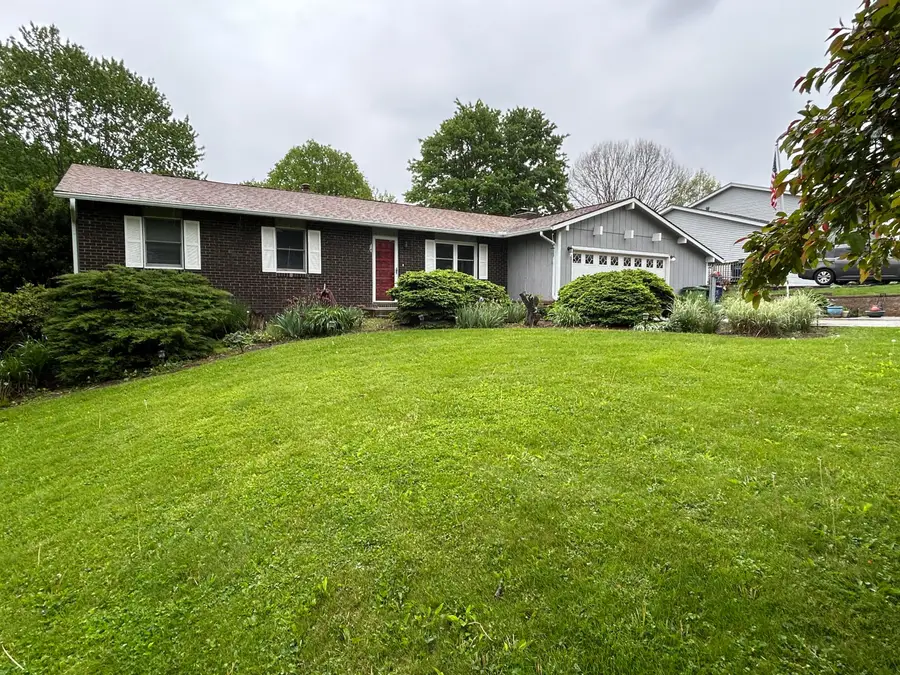 91 Deer Trail Drive, Thornville, OH 43076 - #2
