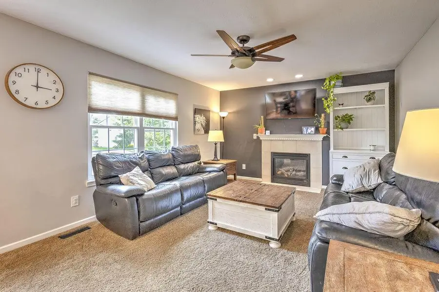 15 Garden Street, Centerburg, OH 43011 - #3