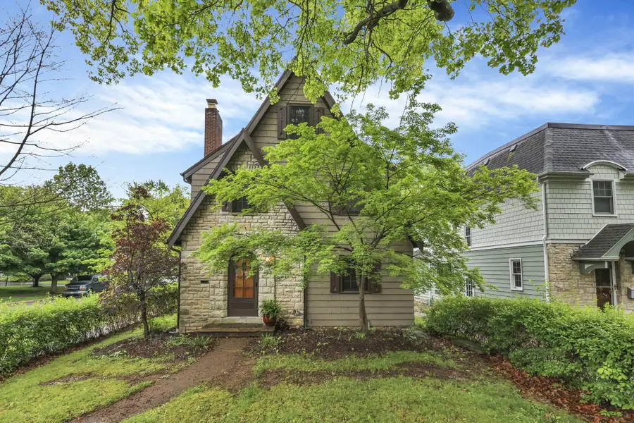 212 S Roosevelt Avenue, Columbus, OH 43209 - #2