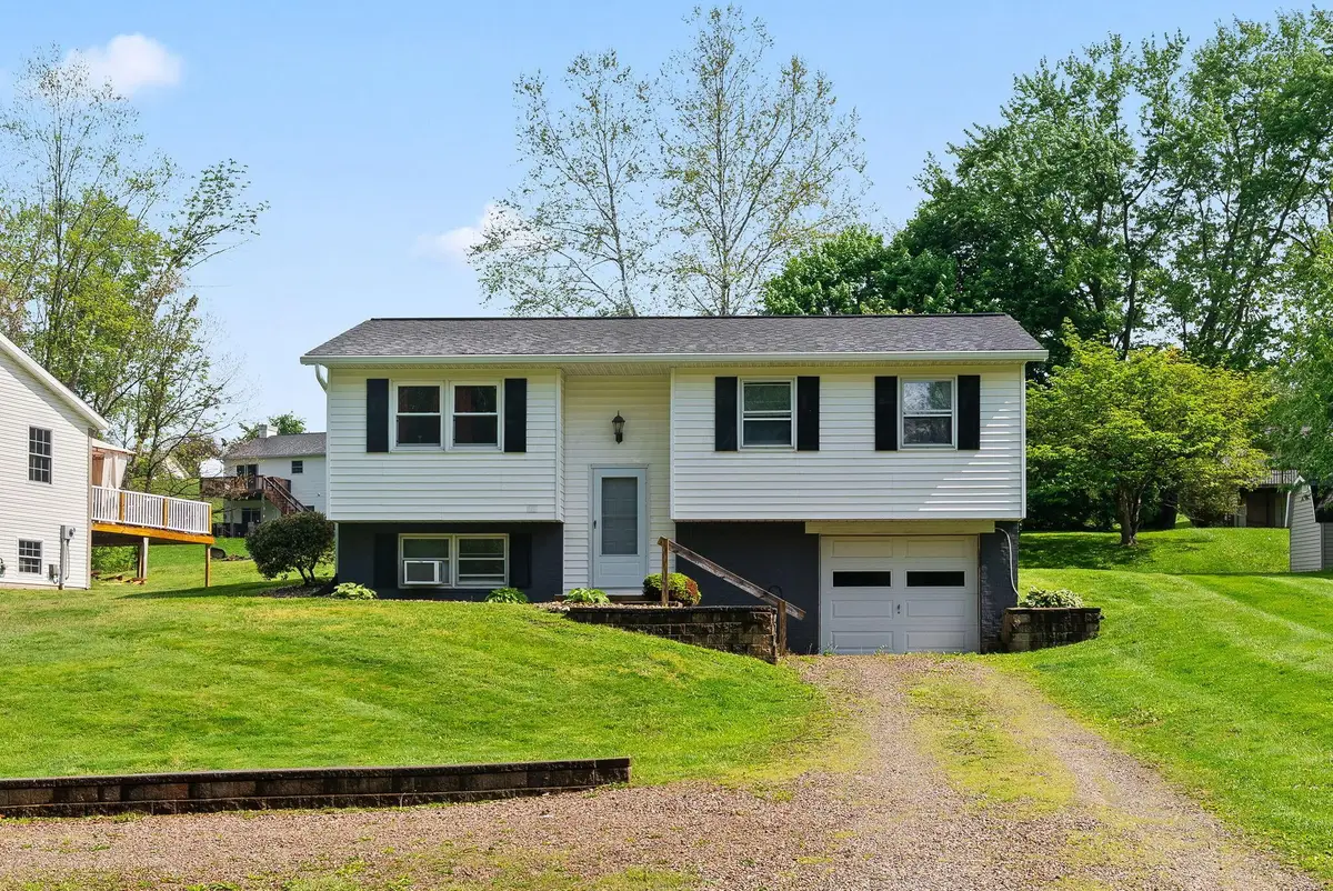 6415 Tanglewood Drive, Nashport, OH 43830 - #1