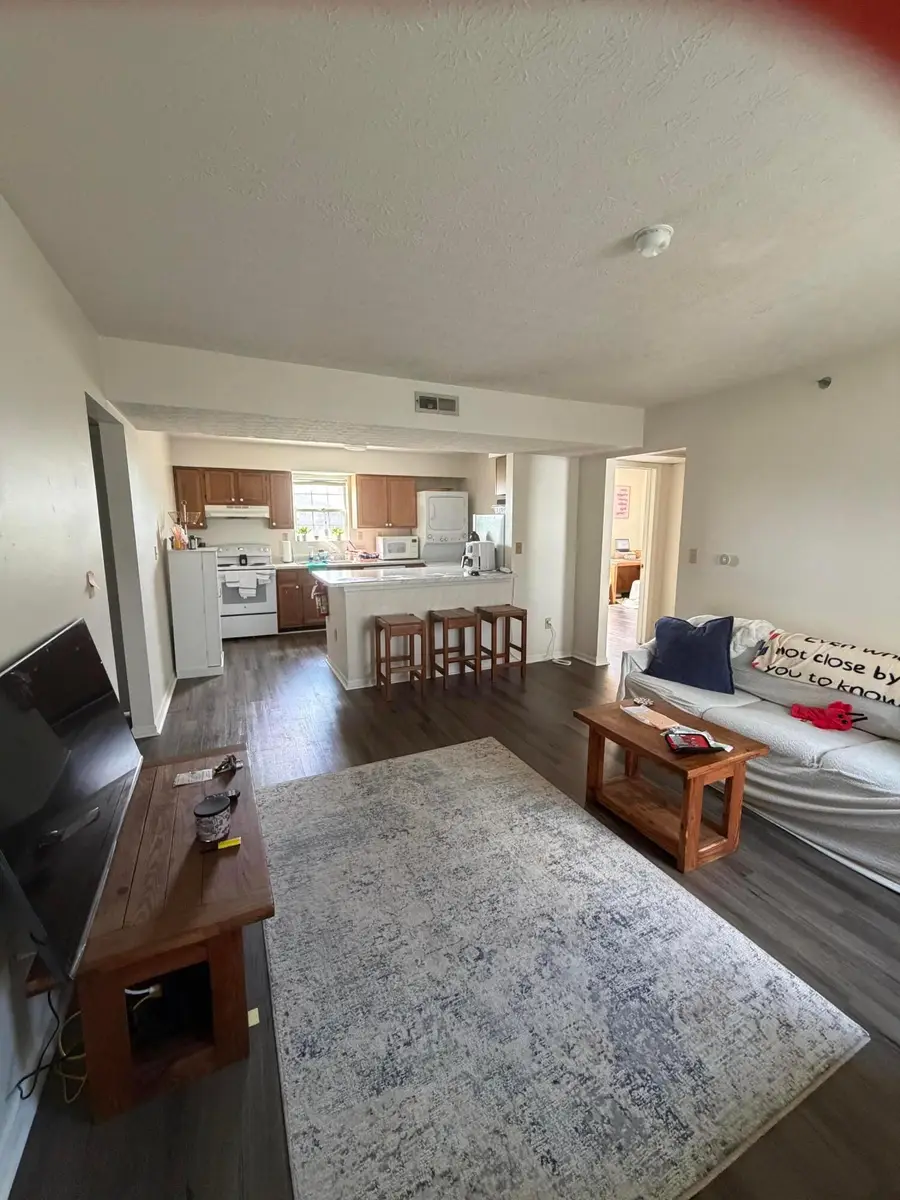 15 S Shafer Street, Athens, OH 45701 - #2
