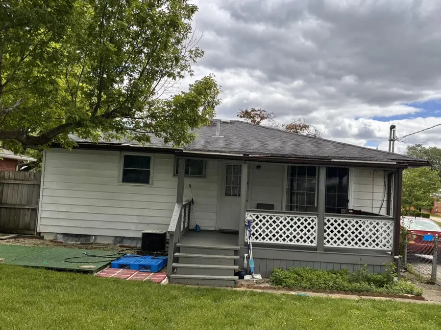 699 Holly Hill Drive, Columbus, OH 43228 - #2