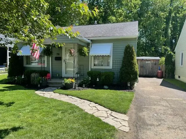 718 Oakwood Avenue, Lancaster, OH 43130 - #3