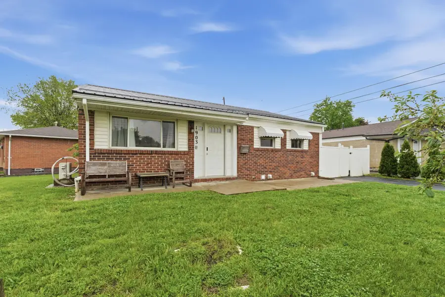 1903 Alvason Avenue, Columbus, OH 43219 - #2
