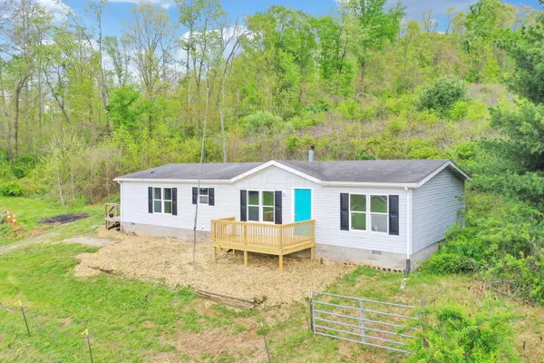 12186 State Route 155, Corning, OH 43730