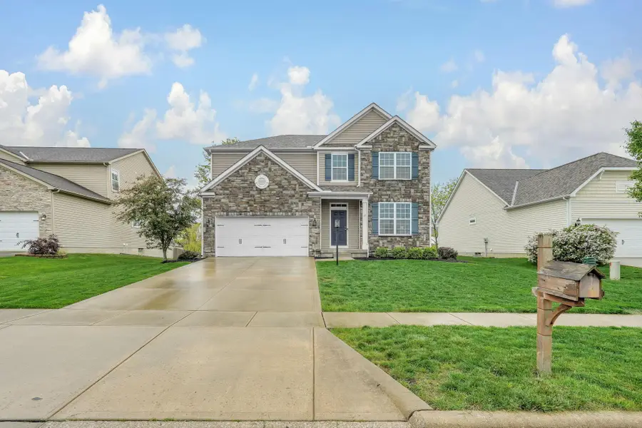 594 Preston Trails Drive, Pickerington, OH 43147 - #2