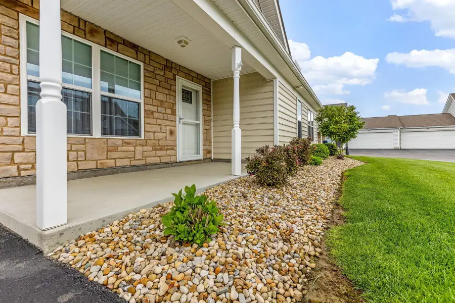 802 Cumberland Meadows Circle, Hebron, OH 43025 - #3