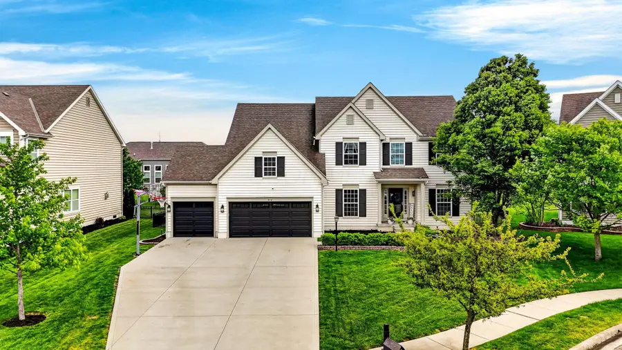 216 Warbler Court, Pickerington, OH 43147 - #2