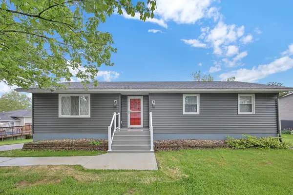 3285 Lakewood Drive, Zanesville, OH 43701