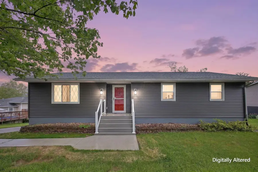 3285 Lakewood Drive, Zanesville, OH 43701 - #2