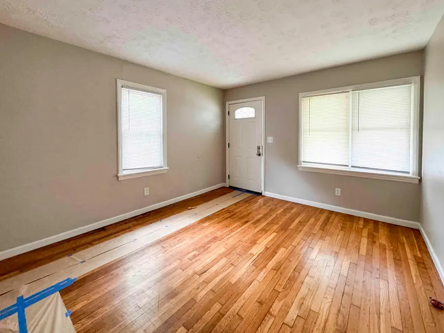 1433 E 19th Avenue, Columbus, OH 43211 - #2