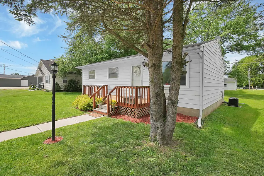 109 N Main Street, Williamsport, OH 43164 - #3