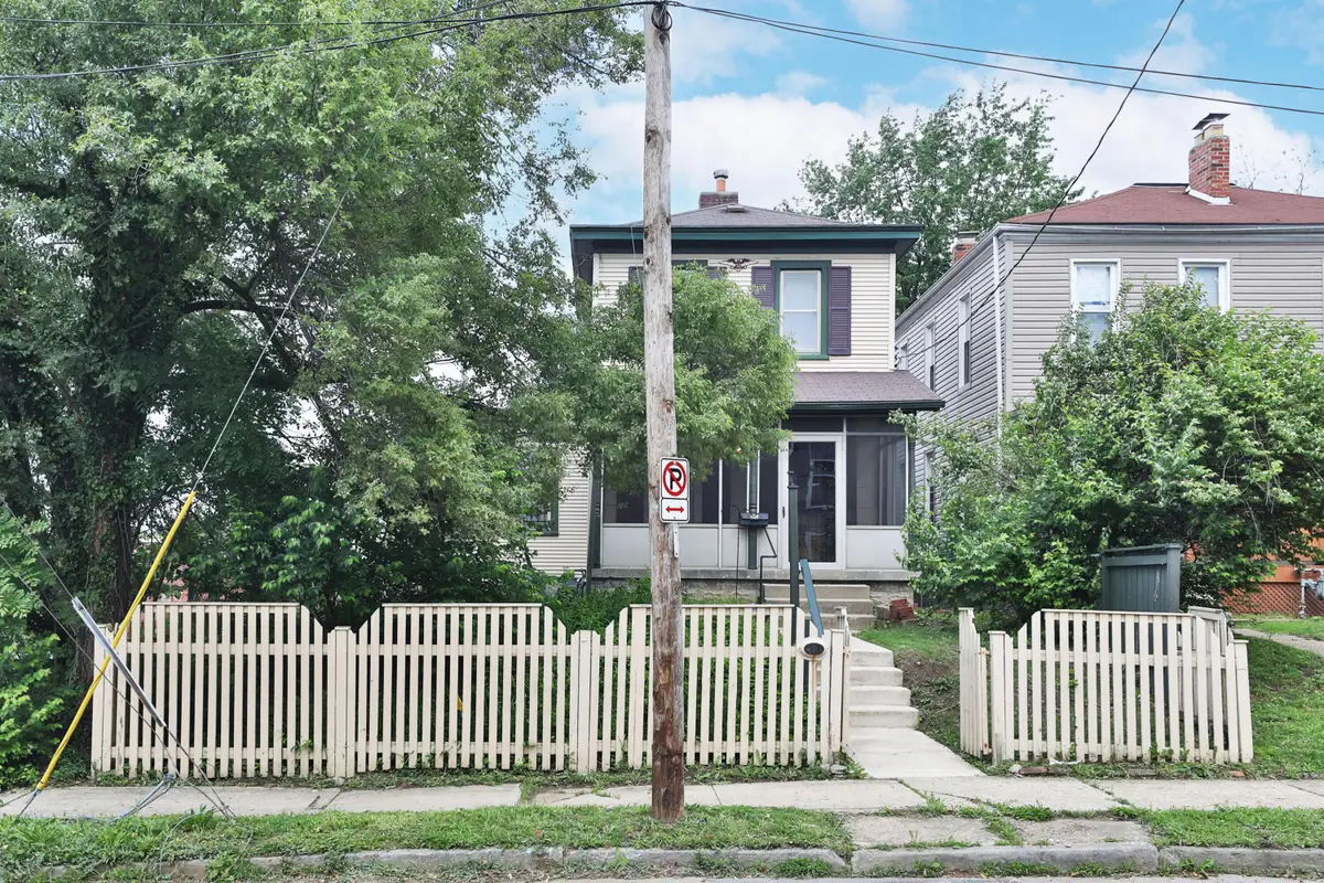 30 E Dodridge Street, Columbus, OH 43202 - #1