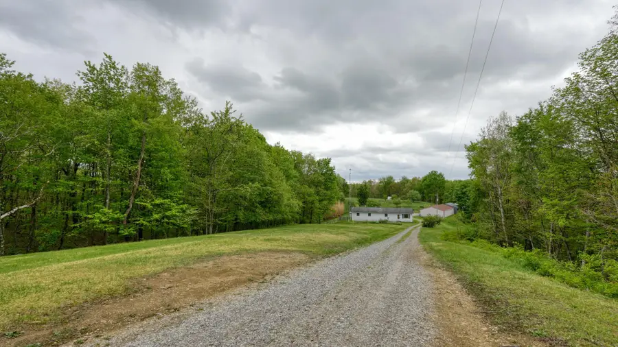 7312 Bowie Road, Cambridge, OH 43725 - #3