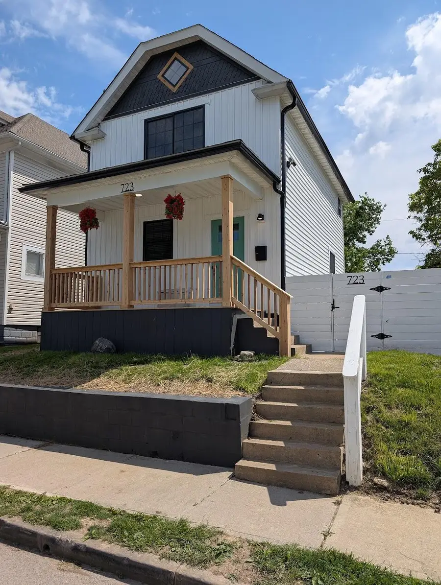 723 Stewart Avenue, Columbus, OH 43206 - #3