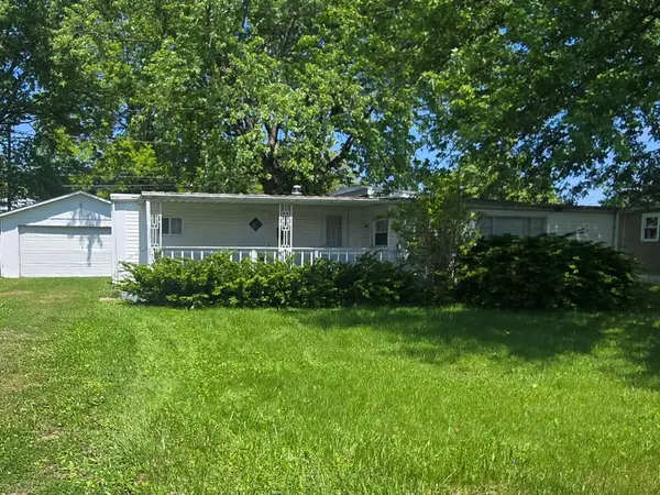 498 Lexington Avenue, Newark, OH 43055