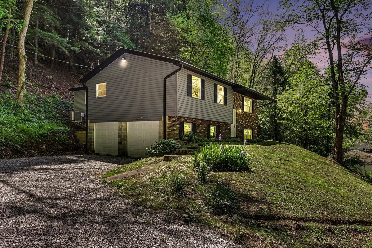 7670 Buckeye Road Se, Sugar Grove, OH 43155 - #1