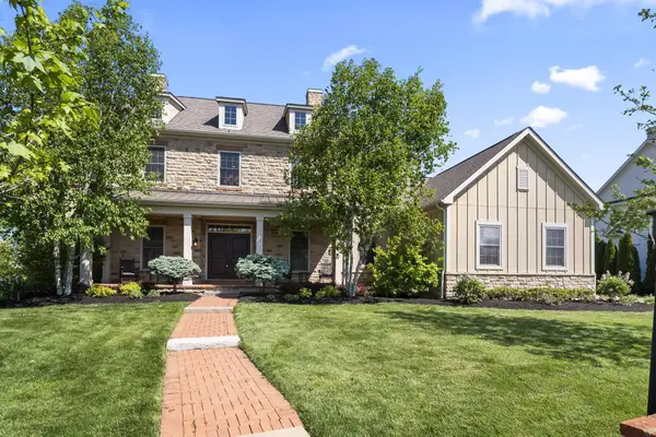 7134 Wilton Chase Street, Dublin, OH 43017