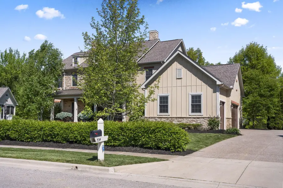 7134 Wilton Chase Street, Dublin, OH 43017 - #2