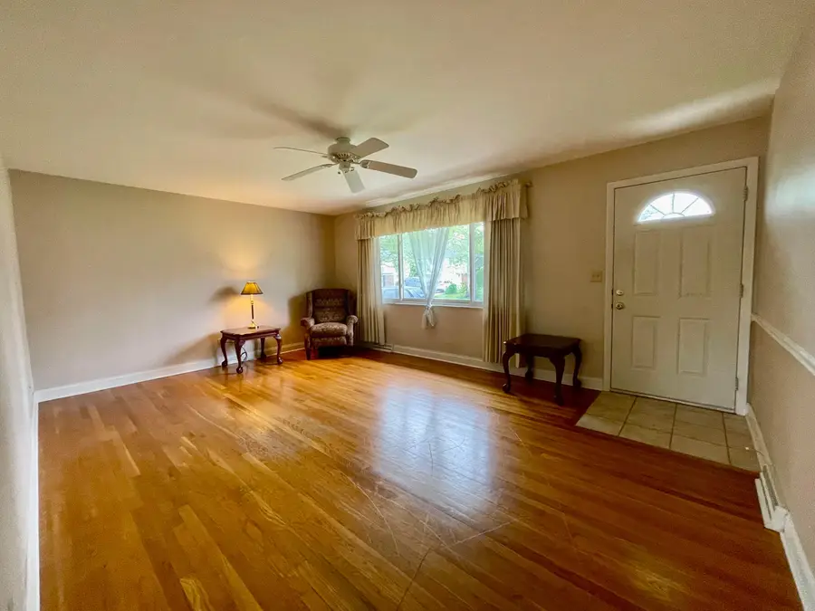 5806 Satinwood Drive, Columbus, OH 43229 - #3