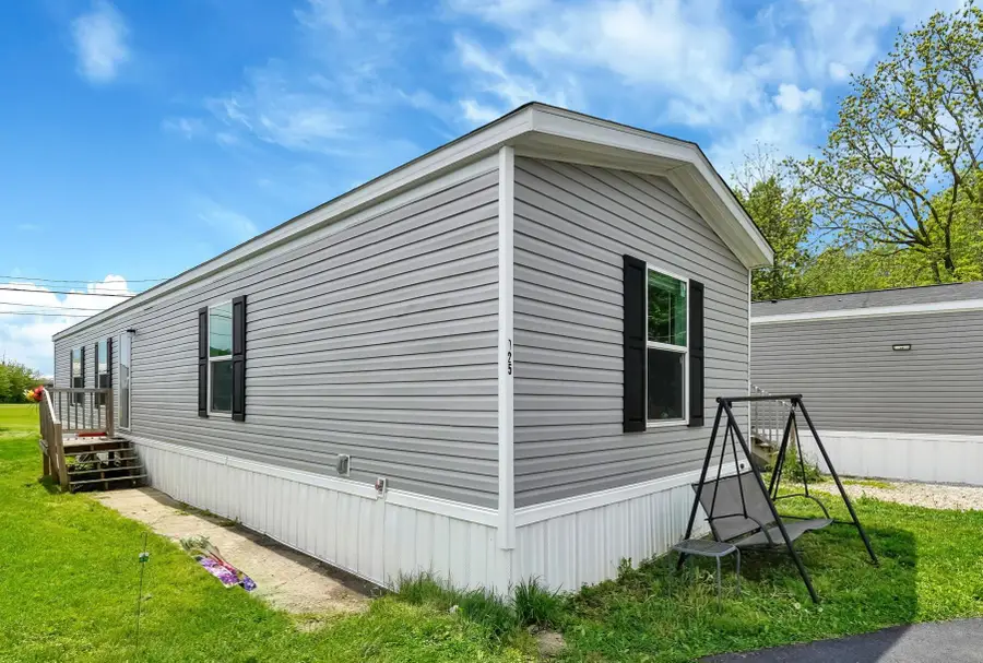 4285 Broadway, Grove City, OH 43123 - #2