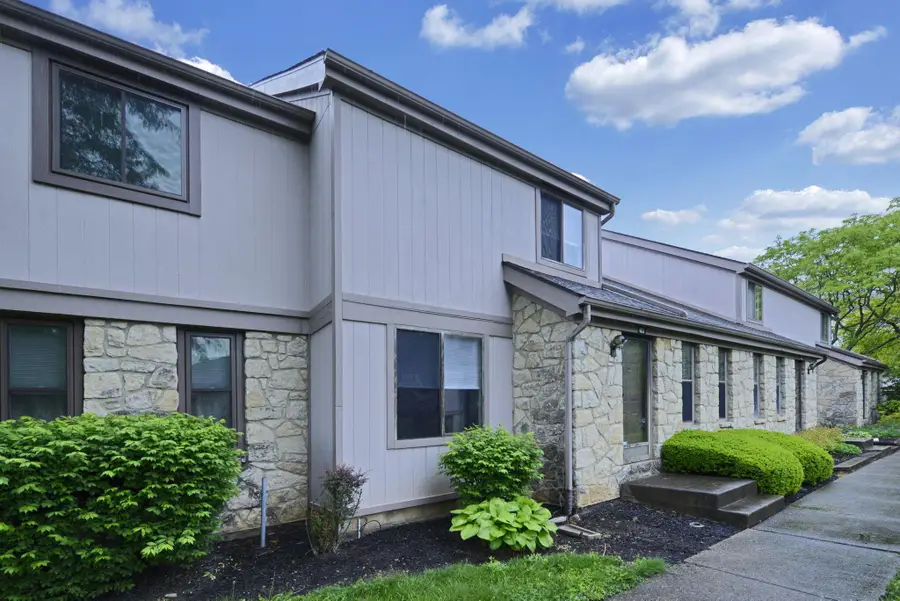 611 Banningway Drive, Columbus, OH 43213 - #2