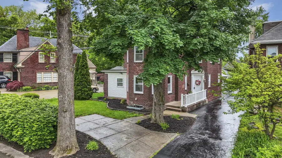 1935 Greenway Avenue S, Columbus, OH 43219 - #2