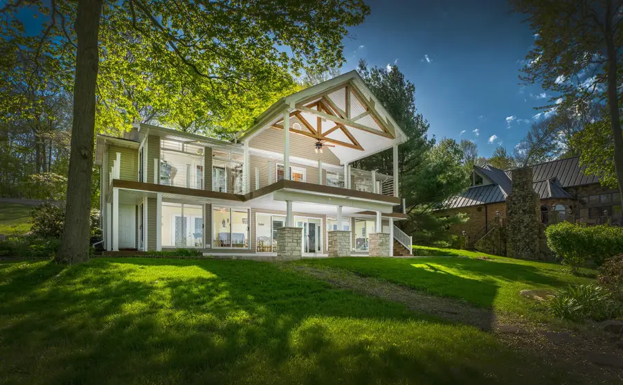 533 Highland Hills Drive, Howard, OH 43028 - #2