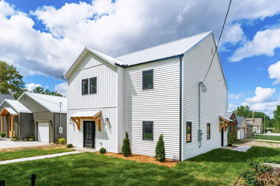 93 Seymour Avenue, Buckeye Lake, OH 43008 - #2