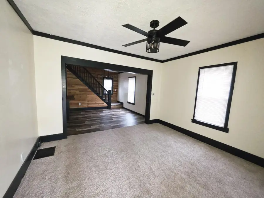 555 N Greenwood Street, Marion, OH 43302 - #3