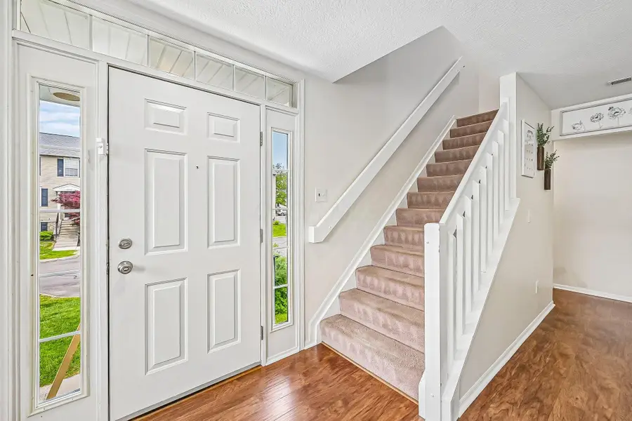 312 Oxford Oak Drive, Blacklick, OH 43004 - #2