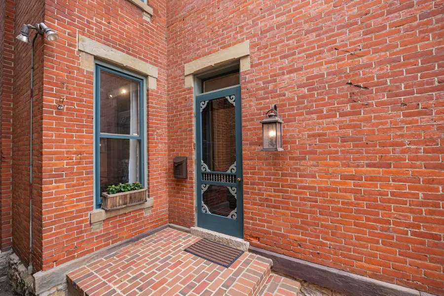 39 Clark Place, Columbus, OH 43201 - #3
