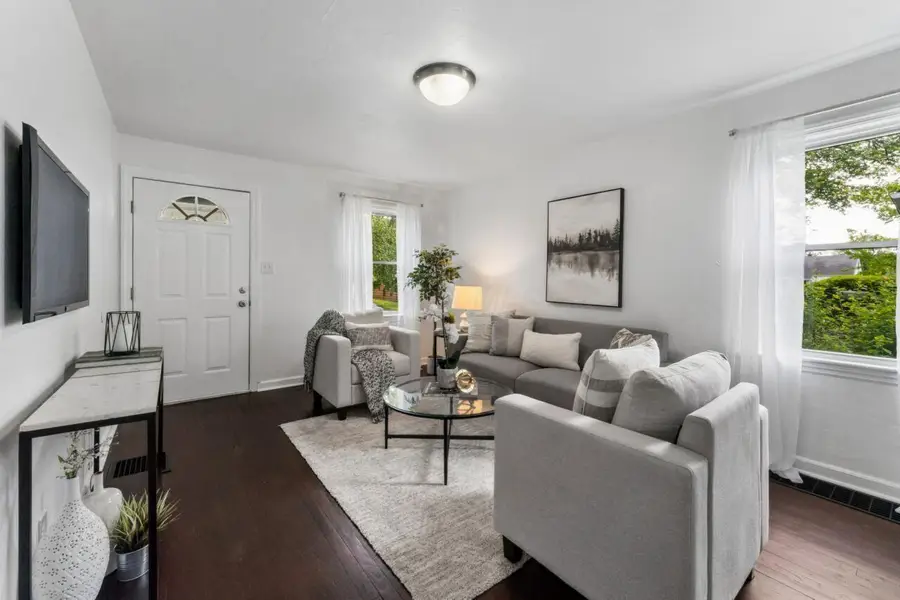 901 W 11th Avenue, Columbus, OH 43212 - #3