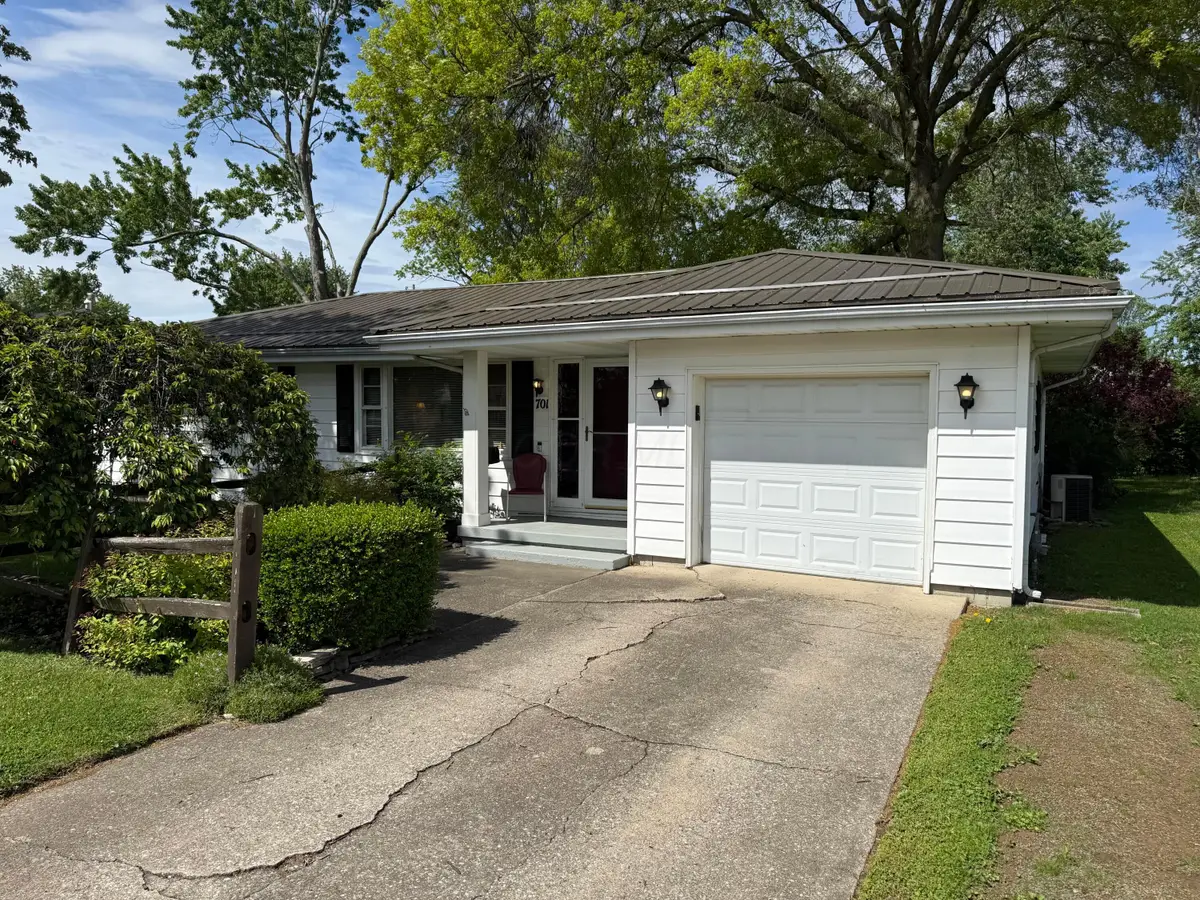 701 Oak Drive, Washington Court House, OH 43160 - #1
