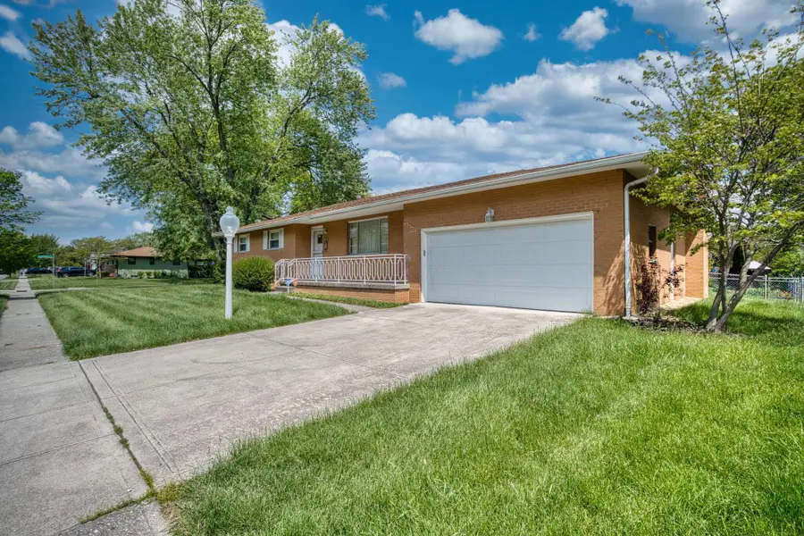 6028 Darby Lane, Columbus, OH 43229 - #2