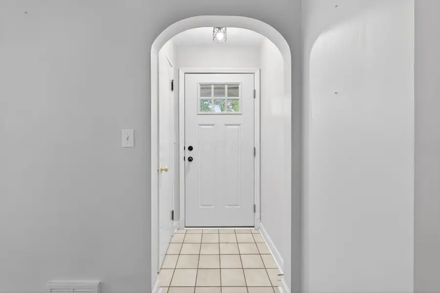 136 Parkview Avenue, Westerville, OH 43081 - #3