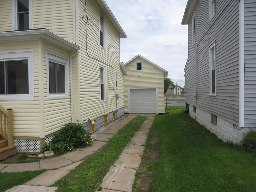 58 N Pine Street, Newark, OH 43055 - #3