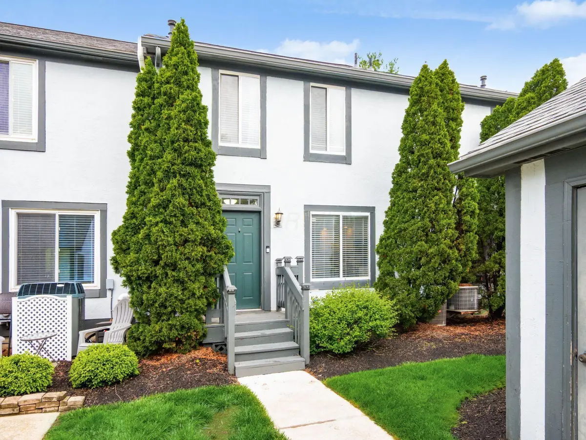 6301 Hyland Drive, Dublin, OH 43017 - #1